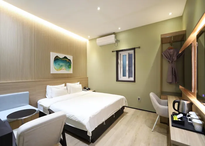 Almond Station Hotel