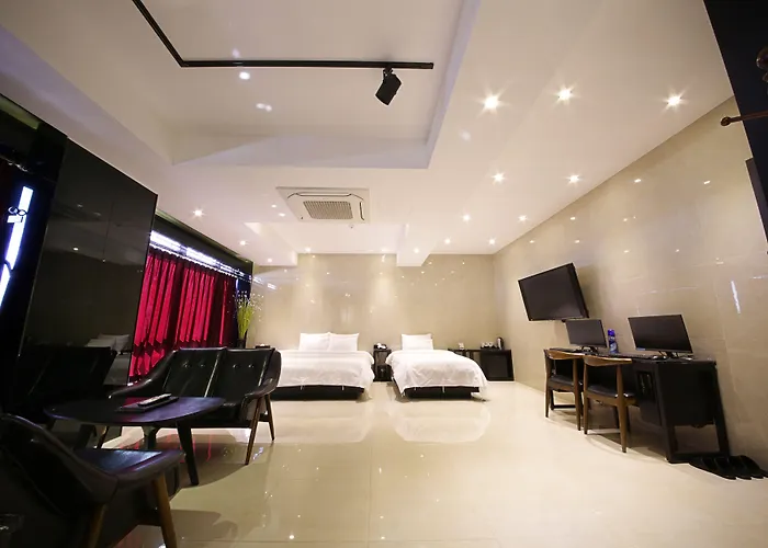 Hotel Almond Station Busan