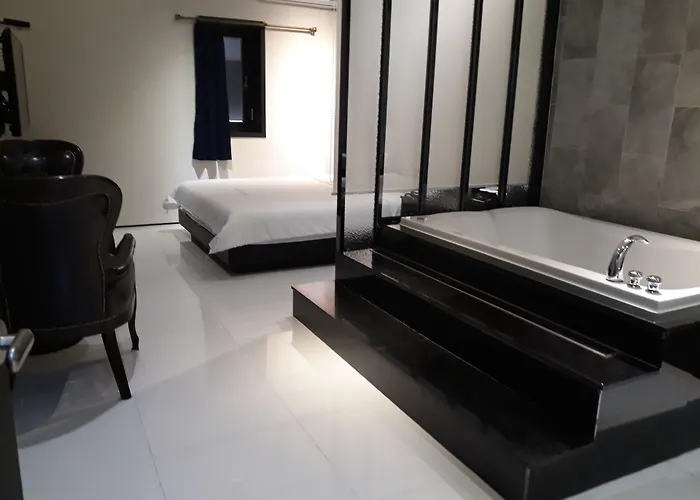 Almond Station Hotel Busan