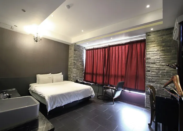 Hotel Almond Station