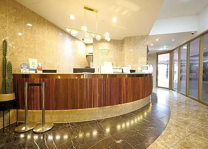 Almond Station Hotel