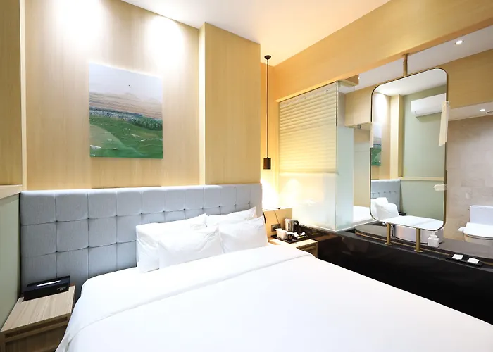 Almond Station Hotel