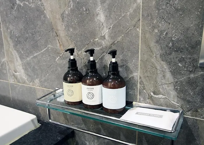 Hotel Almond Station